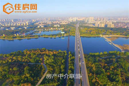 东平佛山小学学区房，华龙西苑，中带装修